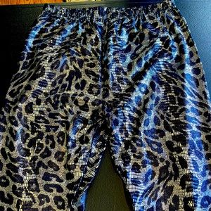 SIZE SMALL. LEGGINGS NEW MIX.  BLACK, SILVER. STRETCH/DOUBLE STITCHED